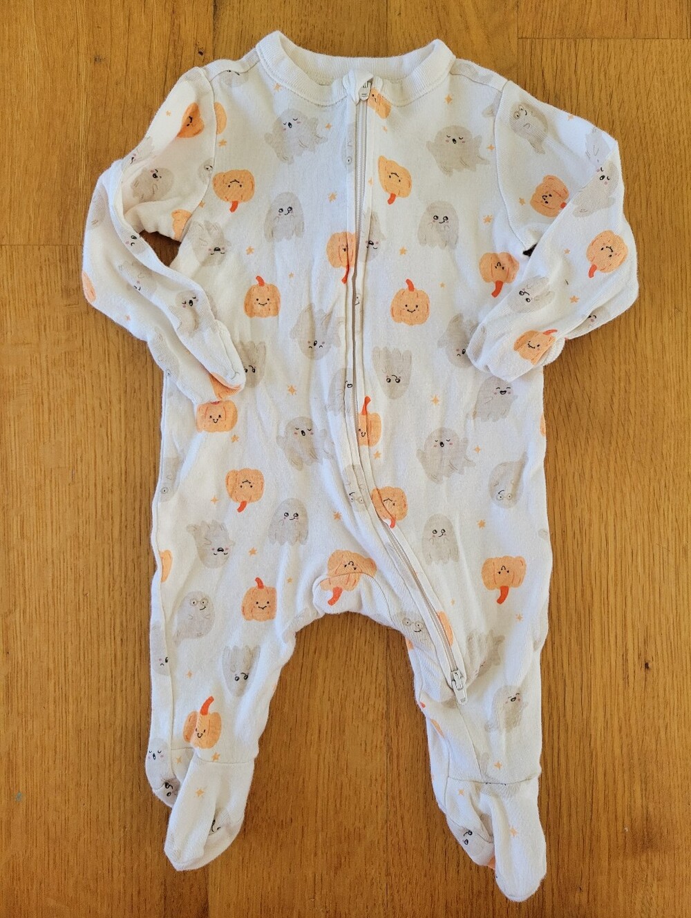 Baby size 0-3 months Halloween ghost and pumpkin footie pajamas